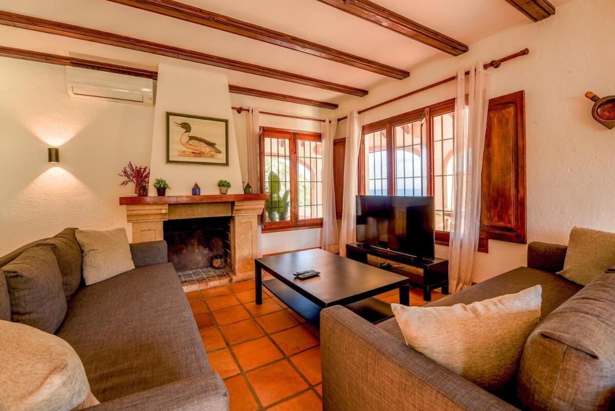 Casa de vacances Breathtaking Sea Views, Cala Granadella, Free Parking *